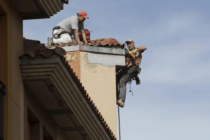 Trabajos de la construcción.-Luis Ángel Tejedor