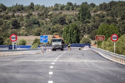 Obras en el tramo Venta Nueva-Santiuste a finales de mayo. GONZALO MONTESEGURO