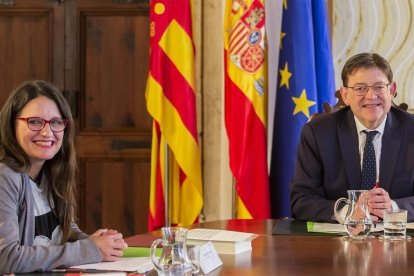 El presidente de la Generalitat valenciana, Ximo Puig, y la vicepresidenta Mónica Oltra.-