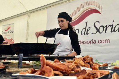 Demostración de Torrezno de Soria, en una imagen de archivo.-ÁLVARO MARTÍNEZ