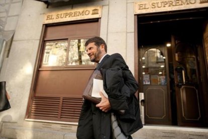 Albert Batlle, exdirector general de los Mossos, ayer, llegando al Supremo.-JOSÉ LUIS ROCA