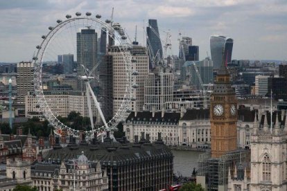 Vista de la ciudad de Londres con los edificios de la City al fondo.-REUTERS / HANNAH MCKAY