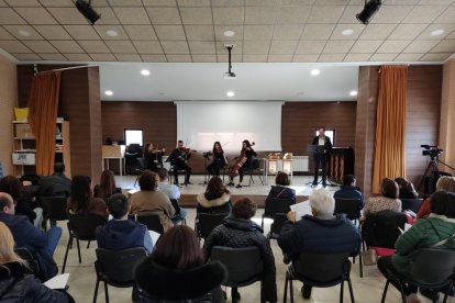 Entrega de los premios del Certamen Literario de Golmayo. HDS