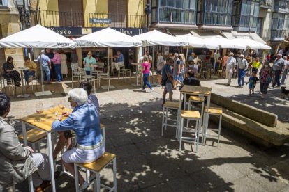 La previsión de sol y buen tiempo en la Semana Santa de Soria traen buenos augurios para las procesiones y la hostelería. MARIO TEJEDOR