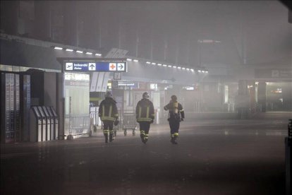 El aeropuerto de Fiumicino en Roma permanecerá cerrado en principio hasta las 14:00 horas-Foto: EFE