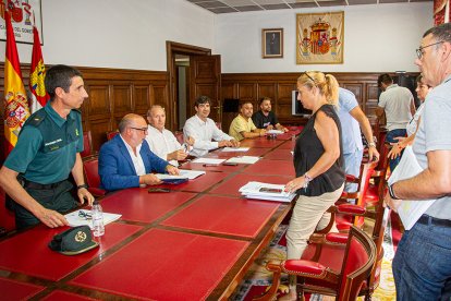 Reunión en Subdelegación por el Covaleda Fest - MARIO TEJEDOR