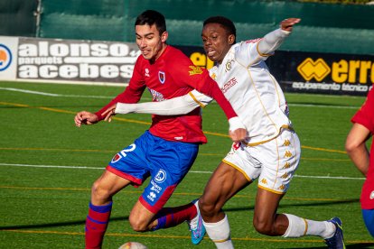 El Numancia B frena su racha en los dos últimos partidos. MARIO TEJEDOR