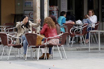 Terrazas en El Burgo de Osma.- MARIO TEJEDOR