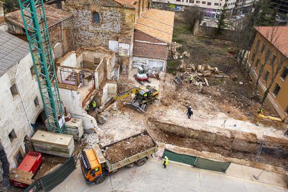 Área del edificio donde se ha producido el derribo con motivo de la construcción del hotel en el CUS. MARIO TEJEDOR