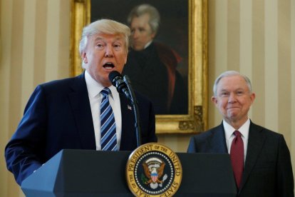 Trump, en la ceremonia de elección de Sessions-