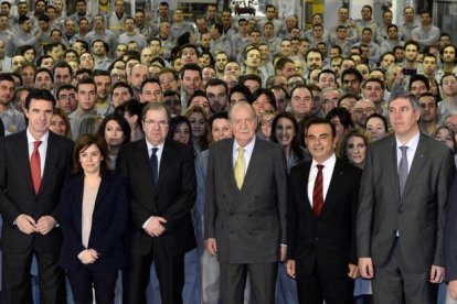 El rey Juan Carlos I visita las instalaciones de la factoría de Carrocería Montaje de Renault en Valladolid. Renault / ICAL-