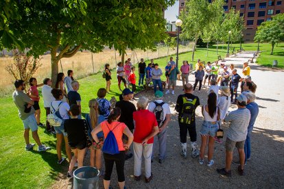 Reunión en el Parque del Asperón para la búsqueda de María Teresa - MARIO TEJEDOR