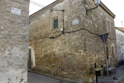 Calle de Primo de Rivera en Valdelagua del Cerro. HDS