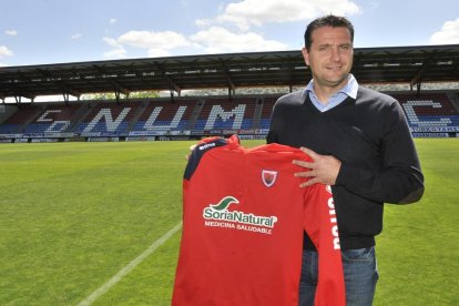 César Palacios se jugará con el Eibar el ascenso a Primera División en el play off. HDS