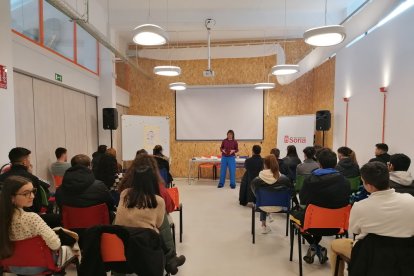 Reunión con los alumnos y profesores de FP de Soria en el programa Erasmus Plus. HDS