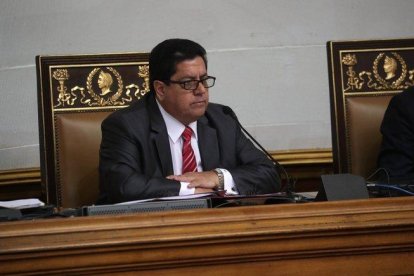 El vicepresidente del Parlamento, Edgar Zambrano, durante una sesion de la Asamblea Nacional.-EFE