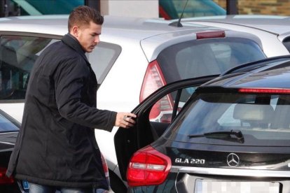 Lucas Hernández, a su llegada esta mañana a los juzgados de Majadahonda.-EFE / ZIPI