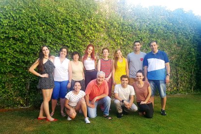 Equipo de Atanasio Pandiella en las instalaciones del Centro de Investigación del Cáncer de Salamanca.- EL MUNDO