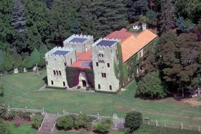 Vista aérea del Pazo de Meirás, en la localidad de Sada (A Coruña).-COVER / XURXO LOBATO