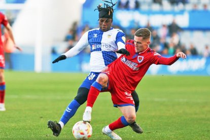 Íñigo Muñoz se incorpora a la nómina de goleadores del Numancia tras marcar en Sabadell. ÁREA 11