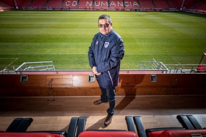 Santiago Morales en el palco del estadio de Los Pajaritos. GONZALO MONTESEGURO