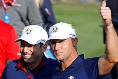 Sergio García, junto a Alex Noren, en la jornada de este viernes de la Ryder.-EL PERIÓDICO