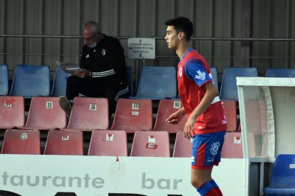 Axel Ayala en el partido de pretemporada del primer equipo del Numancia ante Osasuna B. CD Numancia