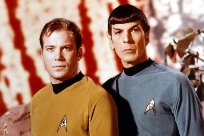 El capitán Kirk (William Shatner), y el doctor Spock (Leonard Nimoy), pilares de la serie original de la franquicia 'Star Trek'.-