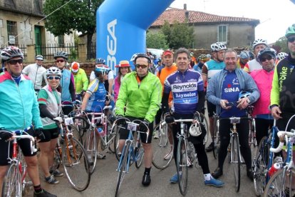 Perico Delgado en la salida de La Histórica de 2016. HDS