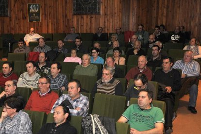 Asistentes al acto organizado por COAG Soria.-VALENTÍN GUISANDE