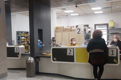 Oficina de Correos en Soria.-HDS