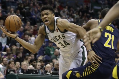 Giannis Antetokounmpo, en plena actividad.-AP / MORRY GASH