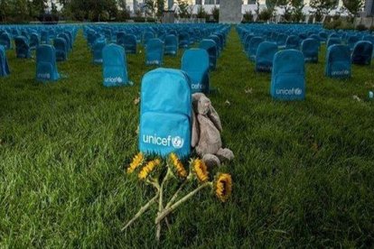 El cementerio de mochilas instalado en la ONU.-EFE