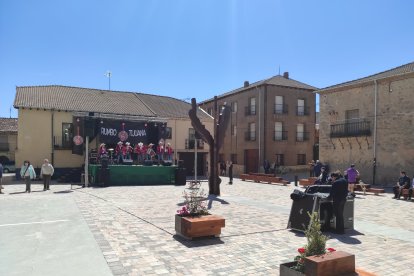 Imagen de la nueva plaza de España, en Osma, tras las obras acometidas. A.H.