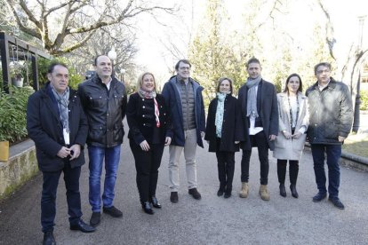 Candidatos del PP junto a Fernández Mañueco-Luis Ángel Tejedor