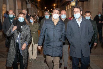 Lucas, Fernández Mañueco y García Egea antes de llegar a La Audiencia. GONZALO MONTESEGURO