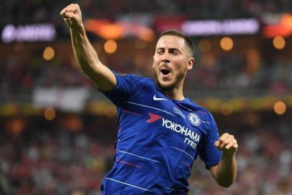 Eden Hazard, futurible del Madrid, celebra un gol con el Chelsea en la final de la Europa League.-AFP