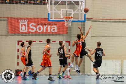 El Cadete A del Club Soria Baloncesto logró una victoria muy trabajada ante el Tizona B. HDS