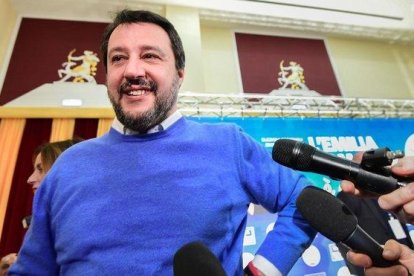 Salvini en una rueda de prensa.-AFP / MIGUEL MEDINA