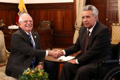 El presidente de Ecuador Lenin Moreno y Josep Borrell, ministro español de Asuntos Exteriores.-EFE