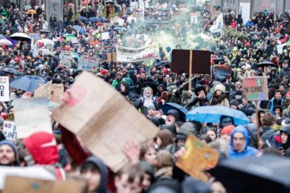 Las protestas multitudinarias contra el cambio climático en Bruselas EFE EPA STEPHANIE LECOCQ-EPA