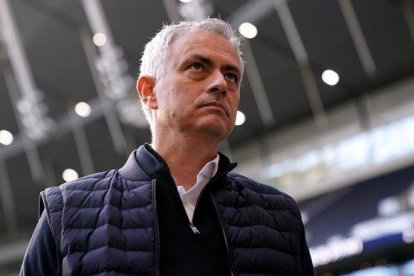 Mourinho, en el último partido del Tottenham.-DPA