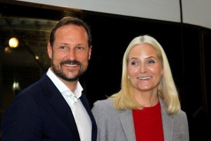 El heredero Haakon de Noruega y su esposa, la princesa Mette-Marit, en Fráncfort, el pasado mes de octubre.-EUROPA PRESS