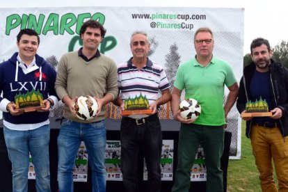 Palacios, González, Romero, Faricle y  Gonzalo en la presentación de la IV edición de la Pinares Cup.-Álvaro Martínez