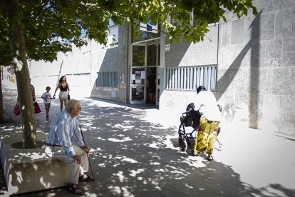 Centro de Salud en el Espolón. MARIO TEJEDOR