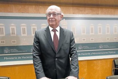 El titular de Hacienda, Cristóbal Montoro, el pasado abril.-JUAN MANUEL PRATS