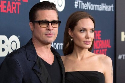 Brad Pitt y Angelina Jolie, hace cuatro años.-REUTERS / ANDRREW KELLY