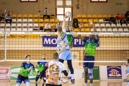 Palma superó el factor cancha en contra para eliminar al Río Duero. GONZALO MONTESEGURO