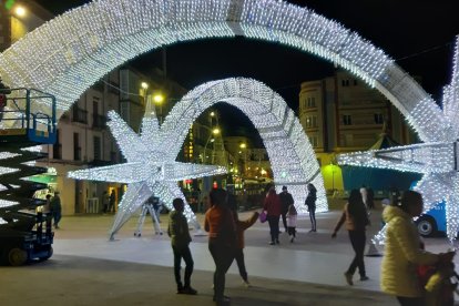 La navidad ya toma forma en Soria. VICTOR MORENO (1)