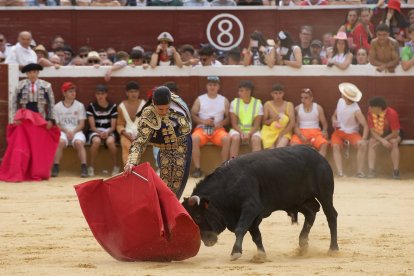 Estrella Magán, durante su faena este viernes en Soria